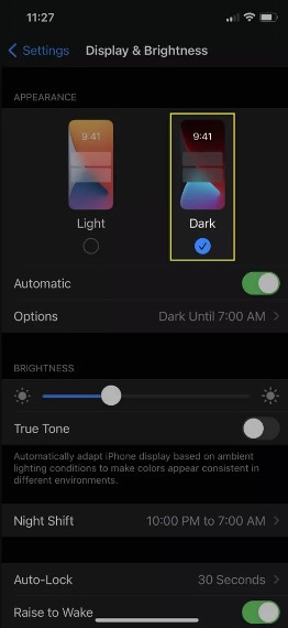 display & brightness iphone dark