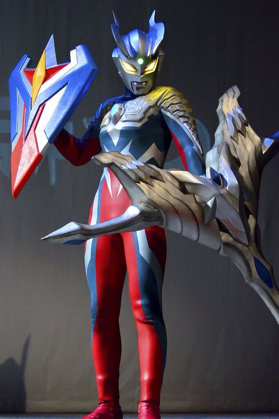 32. PP Ultraman Keren