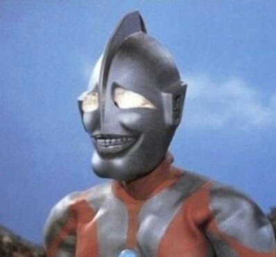 5. PP Ultraman Lucu